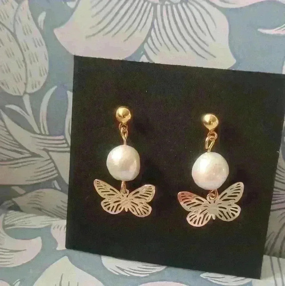 Freshwater pearl butterflies  earrings - Picture 2 of 6